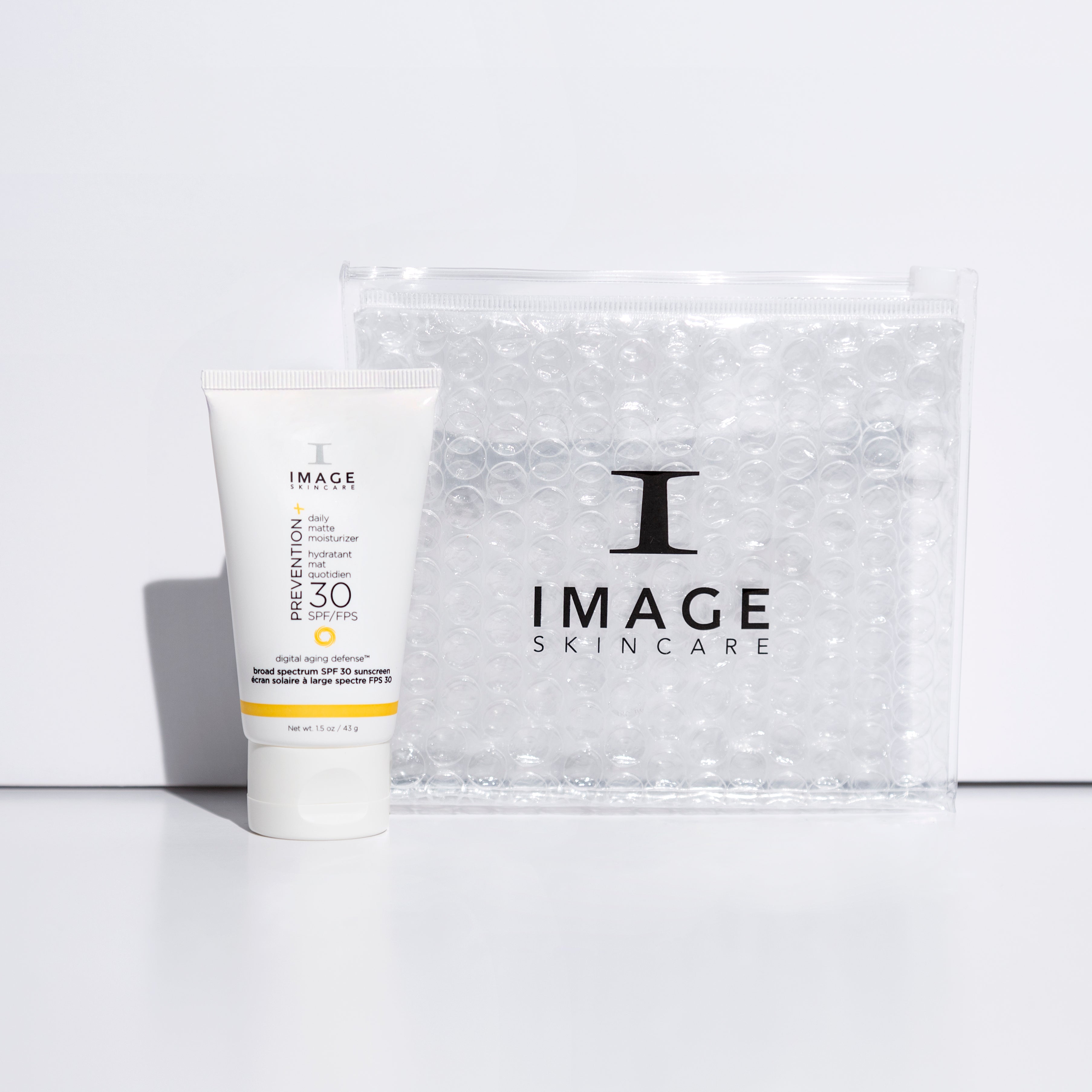 PREVENTION+® daily matte moisturizer SPF 30 discovery-size