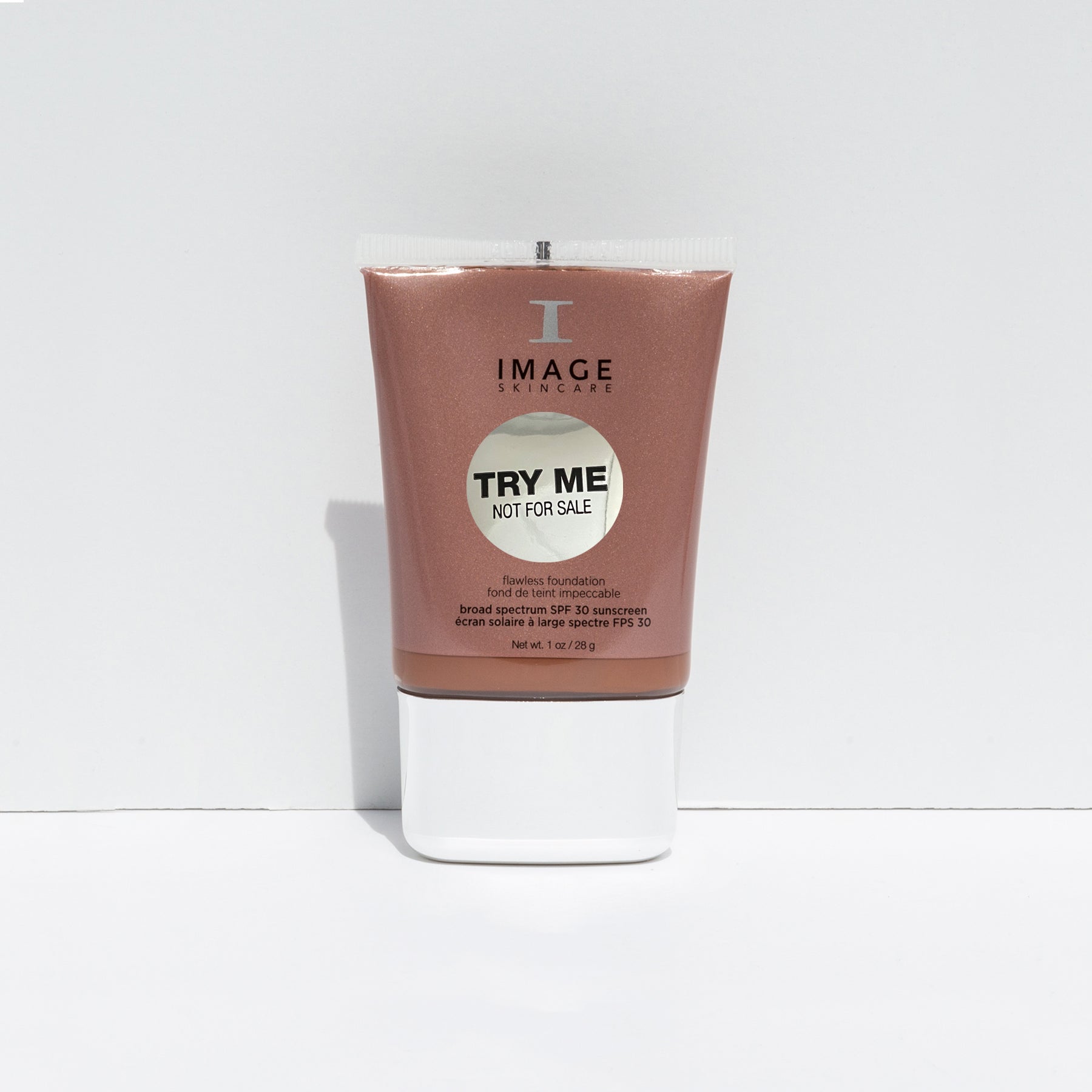 I CONCEAL flawless foundation broad-spectrum SPF 30 sunscreen Mahogany