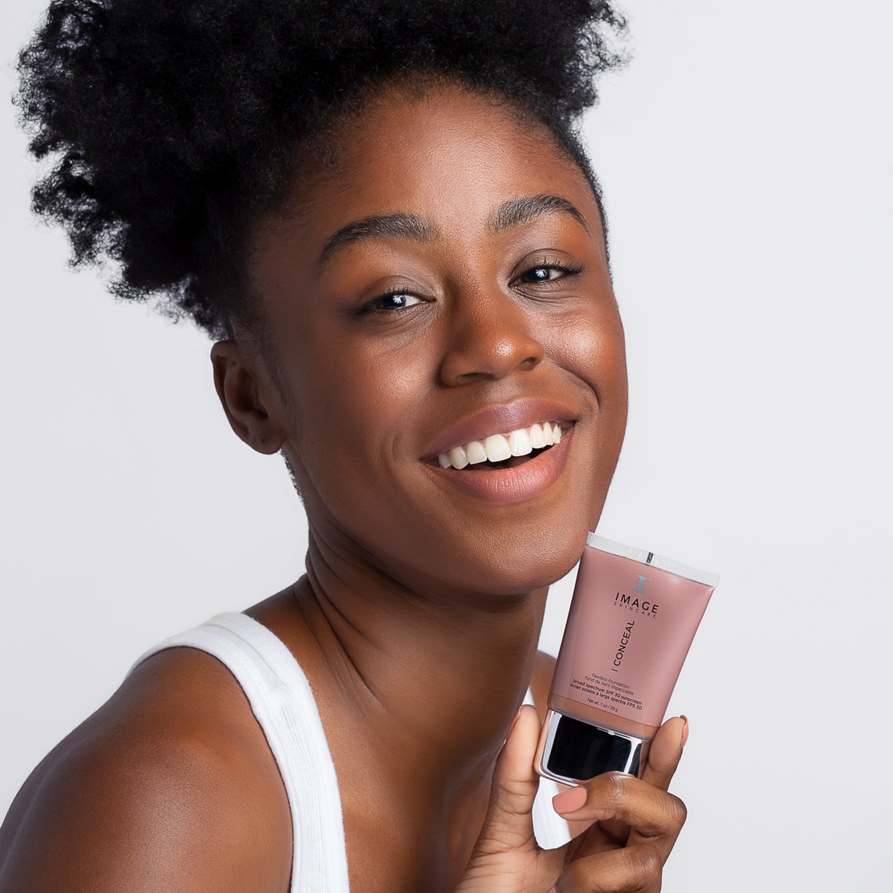 I CONCEAL flawless foundation broad-spectrum SPF 30 sunscreen Mahogany