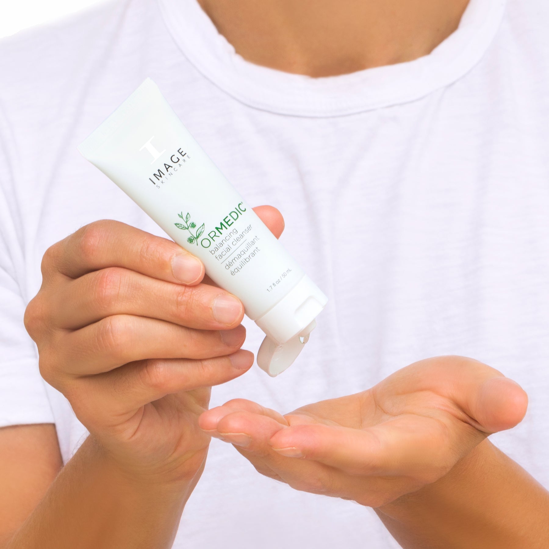 ORMEDIC® balancing facial cleanser discovery-size